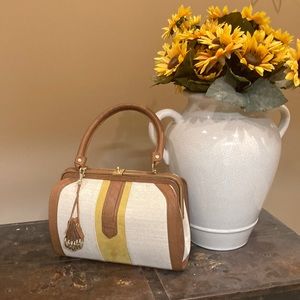 Pilcro Doctor style purse